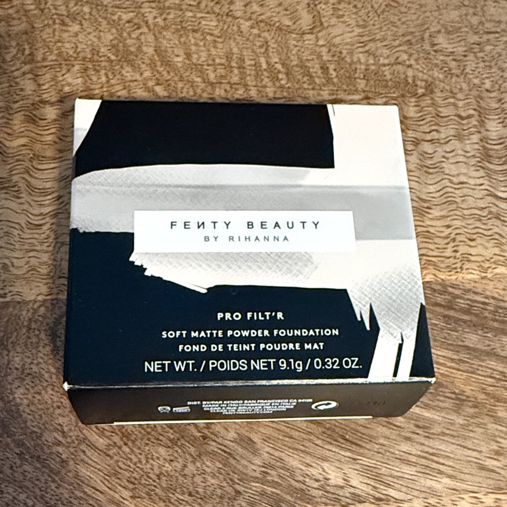 Fenty Beauty Pro Filt'r Soft Matte Foundation Shade 120 (fair neutral)